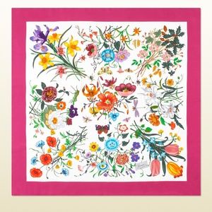 New Gucci Scarf Iconic Floral Print Multicolor Silk Wrap